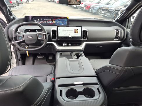 New 2026 Ford Expedition Platinum w/ Stealth Appearance Package image 23