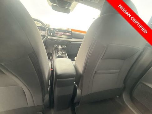Used 2025 Nissan Kicks SV w/ Illumination Package AWD/4WD image 20