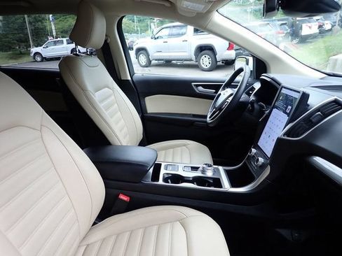 Used 2023 Ford Edge SEL w/ Convenience Package AWD/4WD image 10