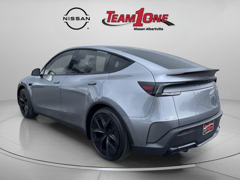 Used 2026 Tesla Model Y Performance AWD/4WD image 7