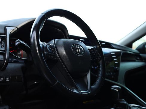 Used 2020 Toyota Camry XSE image 34