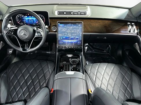 Used 2023 Mercedes-Benz S 580 4MATIC Sedan w/ Warmth & Comfort Package image 19
