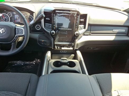New 2026 RAM 2500 Big Horn AWD/4WD image 10