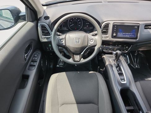 Used 2022 Honda HR-V EX image 10