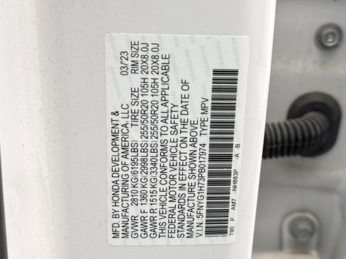 Used 2023 Honda Pilot Touring image 12