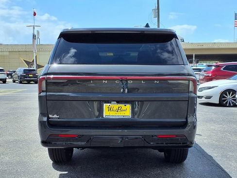 New 2026 Lincoln Navigator L Black Label AWD/4WD image 5