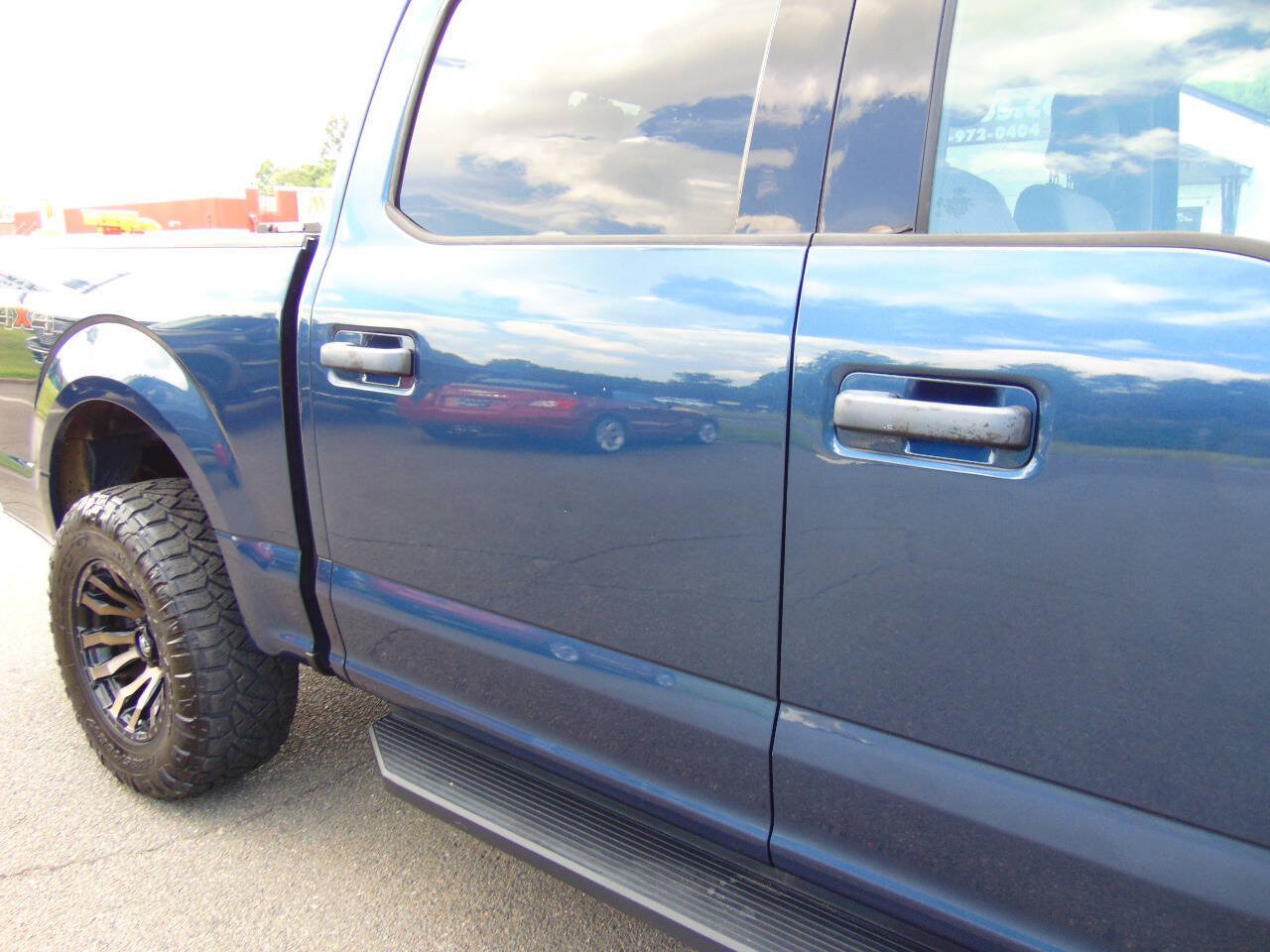 Used 2017 Ford F150 XLT w/ Equipment Group 302A Luxury AWD/4WD image 43