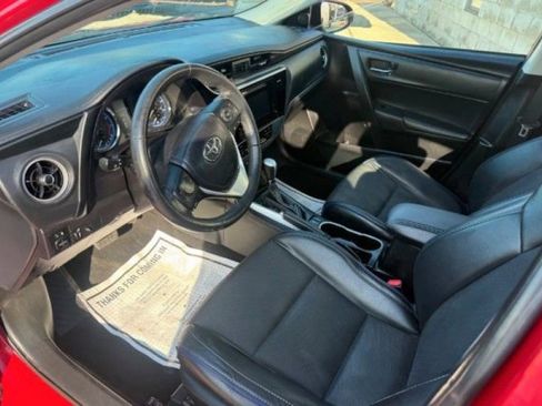 Used 2017 Toyota Corolla SE FWD image 9