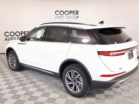 New 2026 Lincoln Corsair Premiere image 23