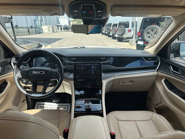 Used 2022 Jeep Grand Cherokee L Limited w/ Luxury Tech Group II AWD/4WD image 13