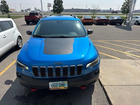 Used 2021 Jeep Cherokee Trailhawk AWD/4WD image 8