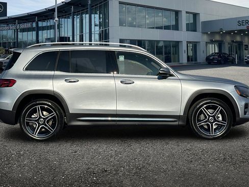 New 2026 Mercedes-Benz GLB 250 4MATIC image 3