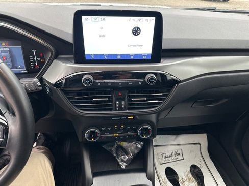 Used 2023 Ford Escape Active image 10