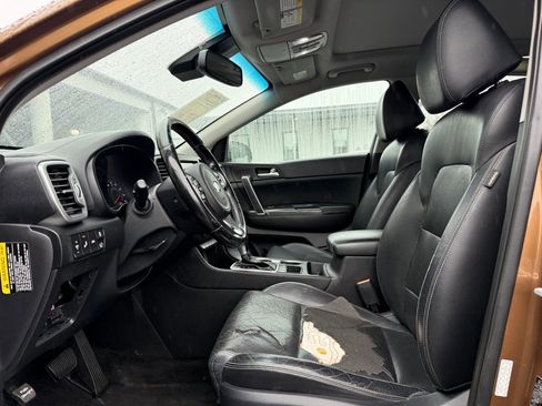 Used 2017 Kia Sportage EX w/ EX Technology Package image 2