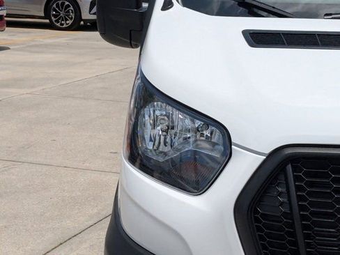 New 2025 Ford Transit 250 148 Medium Roof w/ Load Area Protection Package image 9