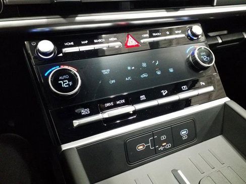 New 2026 Hyundai Santa Fe SE image 8