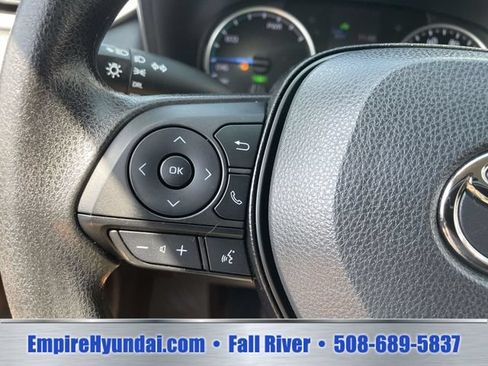 Used 2022 Toyota RAV4 LE AWD/4WD image 26