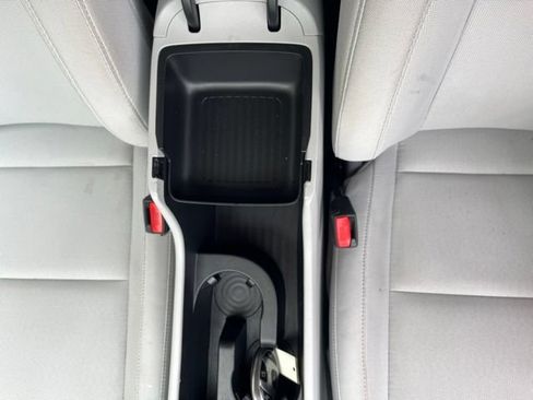 Used 2025 Hyundai Kona SEL AWD/4WD image 12