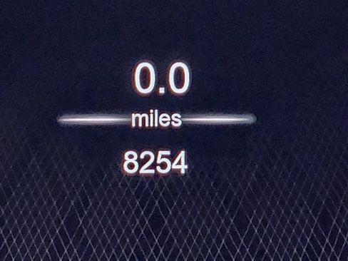 Used 2023 Aston Martin DBX image 34