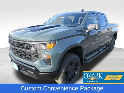 New 2026 Chevrolet Silverado 1500 Custom Trail Boss w/ Turbomax Blackout Package