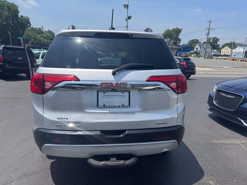 Used 2017 GMC Acadia SLE w/ Driver Alert Package I AWD/4WD image 8