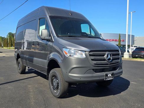 New 2025 Mercedes-Benz Sprinter 2500 image 8