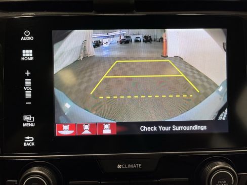 Used 2018 Honda Civic Sport Touring image 8