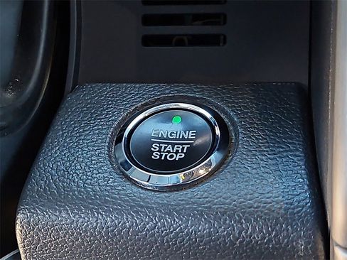 Used 2022 Ford F350 Platinum w/ Tremor Off-Road Package image 25