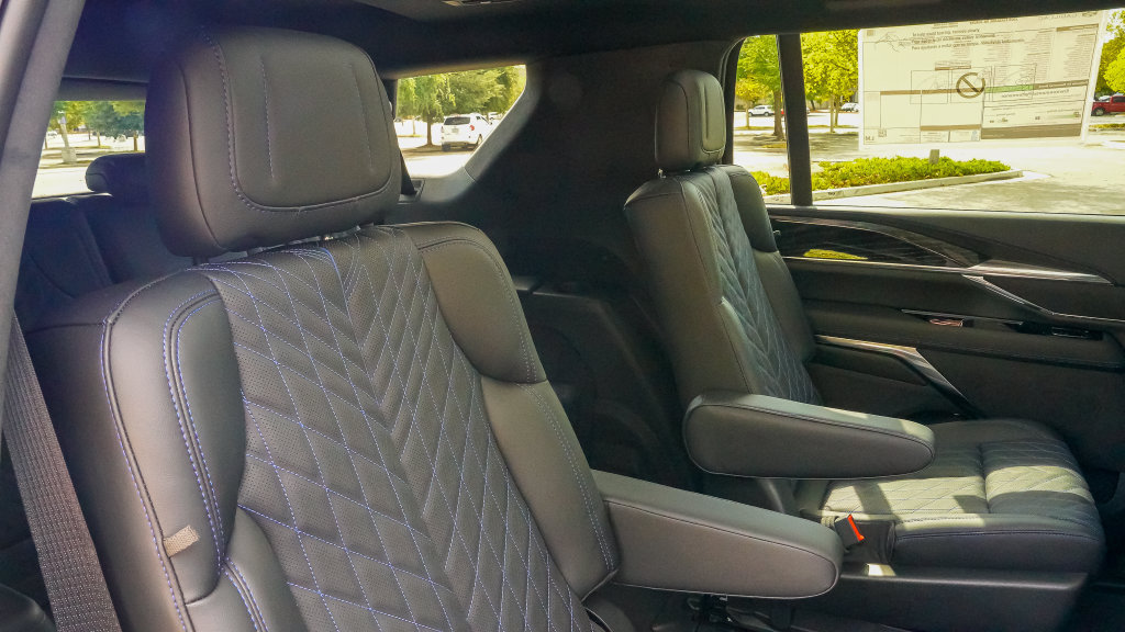 Used 2026 Cadillac Escalade IQL Luxury AWD/4WD image 12