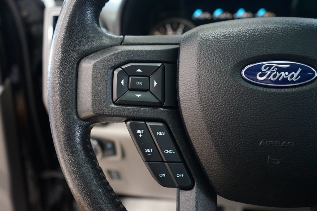 Used 2018 Ford F150 XLT w/ Equipment Group 302A Luxury AWD/4WD image 31