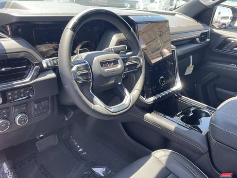 New 2026 GMC Yukon XL Elevation w/ Elevation Premium Package AWD/4WD image 9