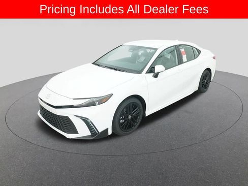 New 2026 Toyota Camry SE FWD image 1