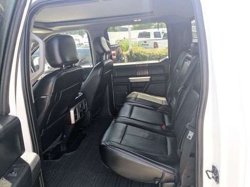 Used 2020 Ford F150 Lariat w/ Equipment Group 502A Luxury AWD/4WD image 31