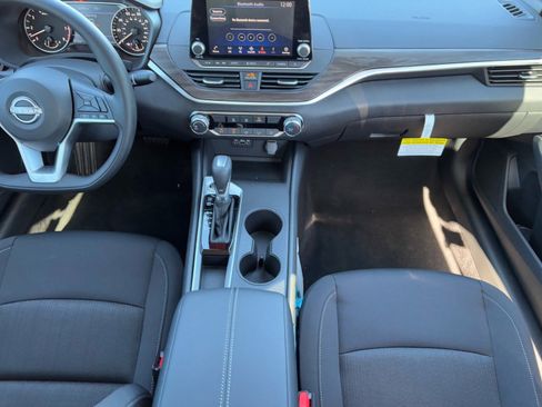 New 2025 Nissan Altima 2.5 SV image 16