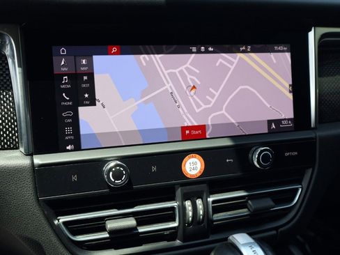 Certified 2023 Porsche Macan GTS w/ Premium Package Plus AWD/4WD image 18