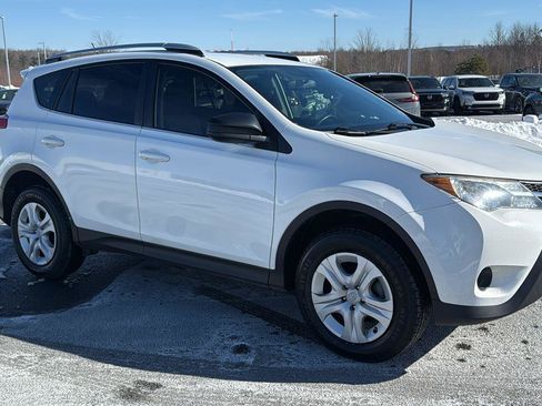 Used 2015 Toyota RAV4 LE image 2