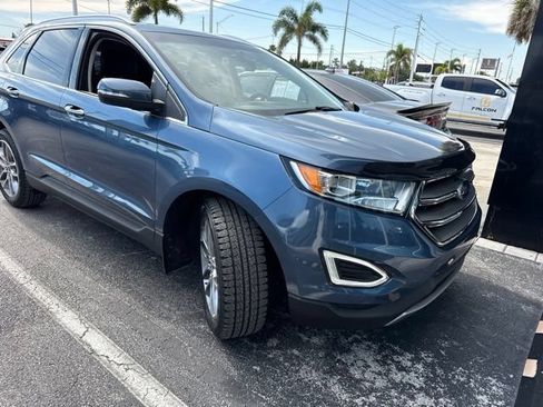 Used 2018 Ford Edge Titanium w/ Technology Package FWD image 3