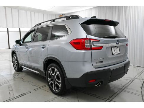 New 2025 Subaru Ascent Limited image 5