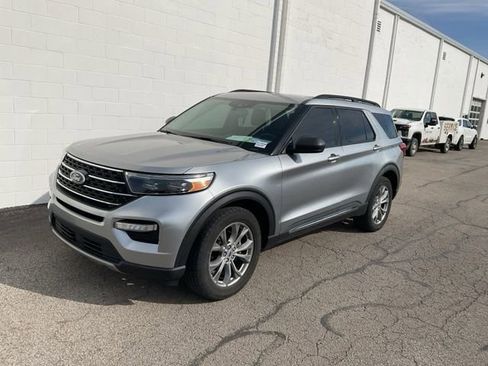 Used 2021 Ford Explorer XLT w/ Equipment Group 202A image 35