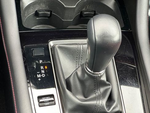Used 2024 MAZDA MAZDA3 s image 18