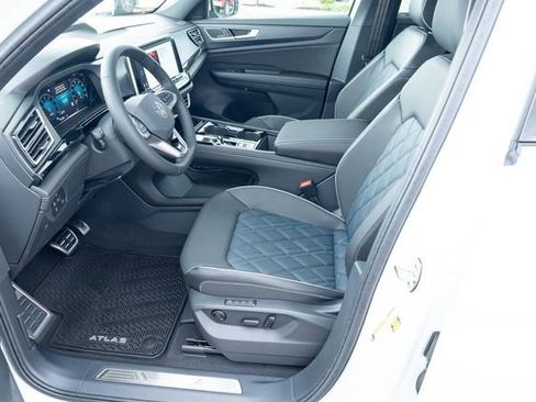 New 2026 Volkswagen Atlas Cross Sport SEL Premium R-Line AWD/4WD image 19