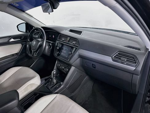 Used 2019 Volkswagen Tiguan SEL FWD image 29