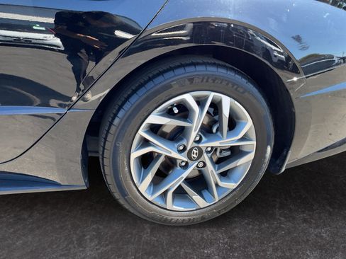 Used 2023 Hyundai Sonata SEL w/ Convenience Package FWD image 9