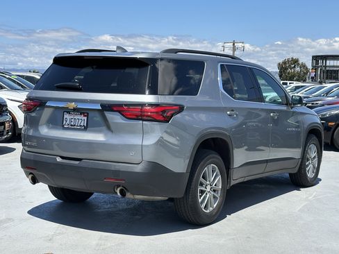 Used 2023 Chevrolet Traverse LT FWD image 7