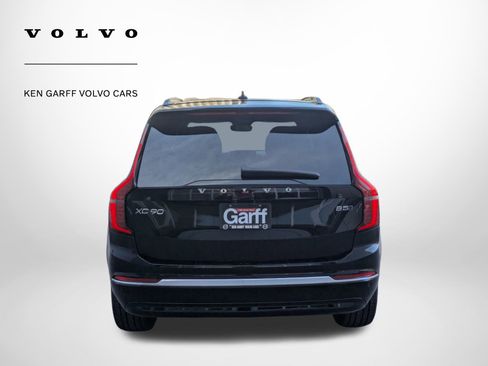 New 2026 Volvo XC90 B5 Core AWD/4WD image 4