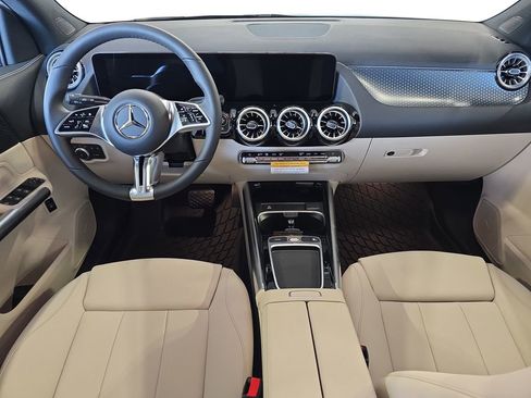 New 2026 Mercedes-Benz GLA 250 4MATIC image 9