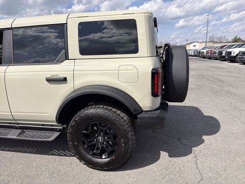 New 2026 Ford Bronco Badlands AWD/4WD image 9