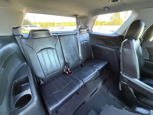 Used 2015 GMC Acadia Denali image 23