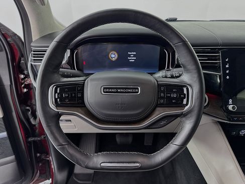 Used 2022 Jeep Grand Wagoneer Series II w/ Convenience Group III AWD/4WD image 11