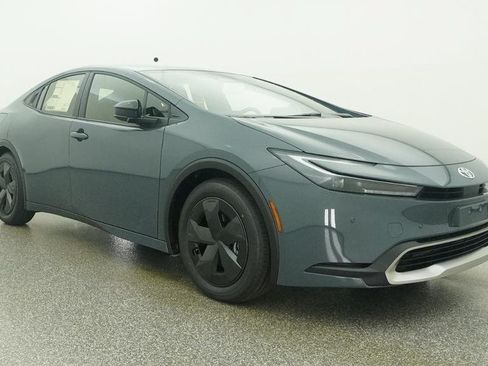 New 2026 Toyota Prius Plug-In Hybrid FWD image 9